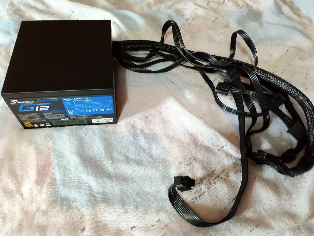 Продавам Seasonic G12 GC-550W захранване