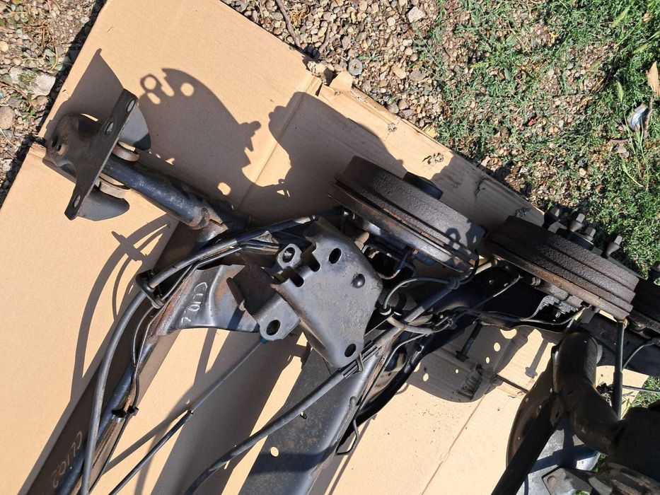 Renault Clio 3 Clio 2 Symbol punte spate completa cu butuci si cabluri