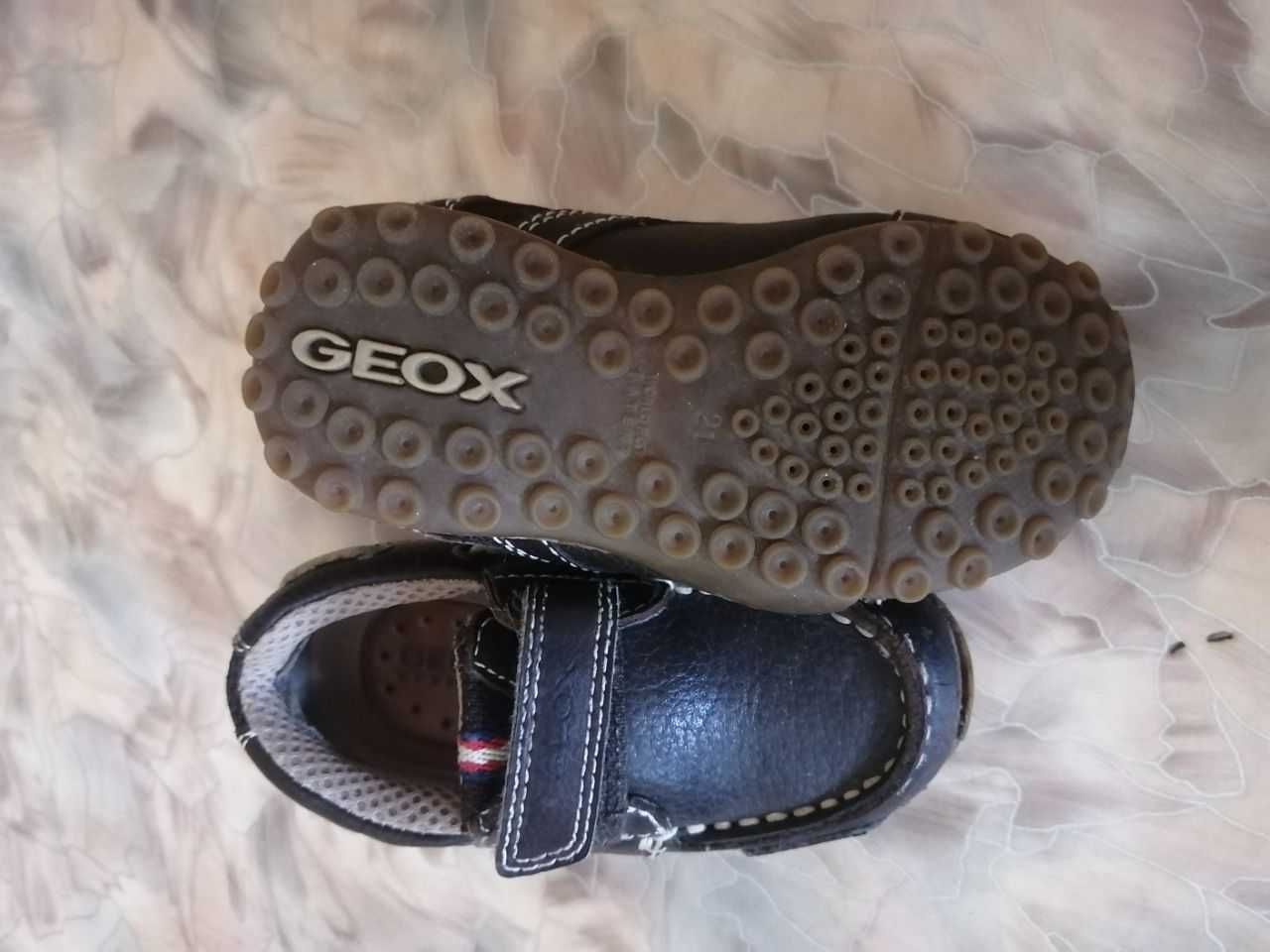 Ботинки детские б/у GEOX, размер 21