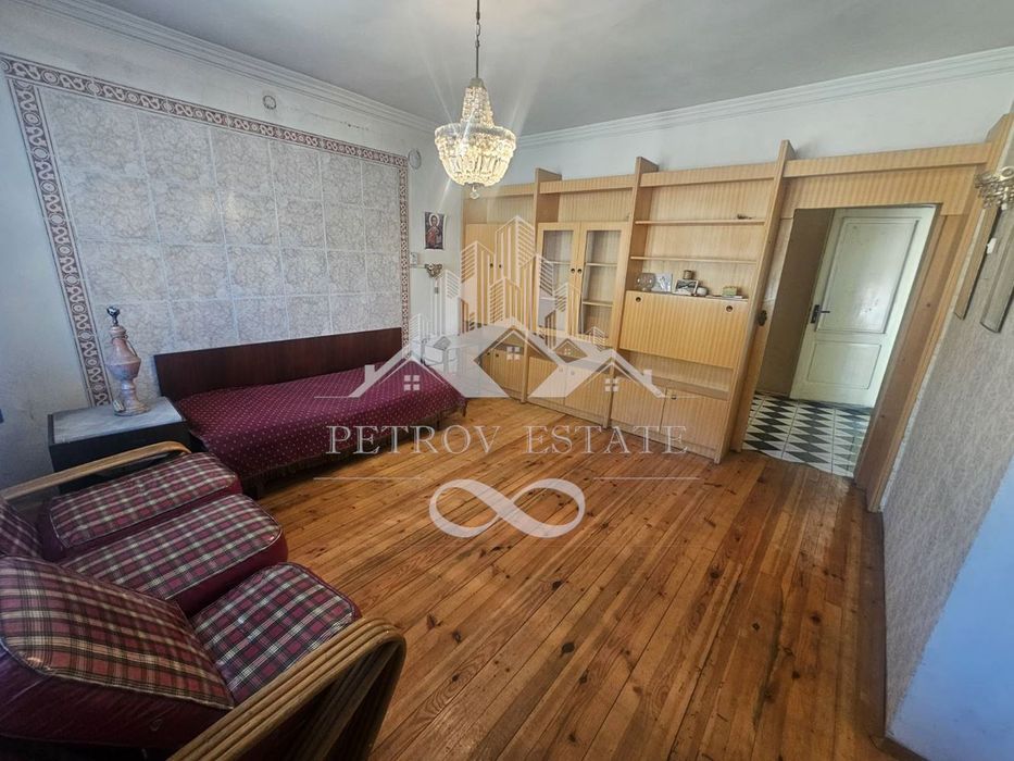 Продава се Четиристаен апартамент в Велинград - 125 кв.м за 640 €/кв.м - Снимка #2