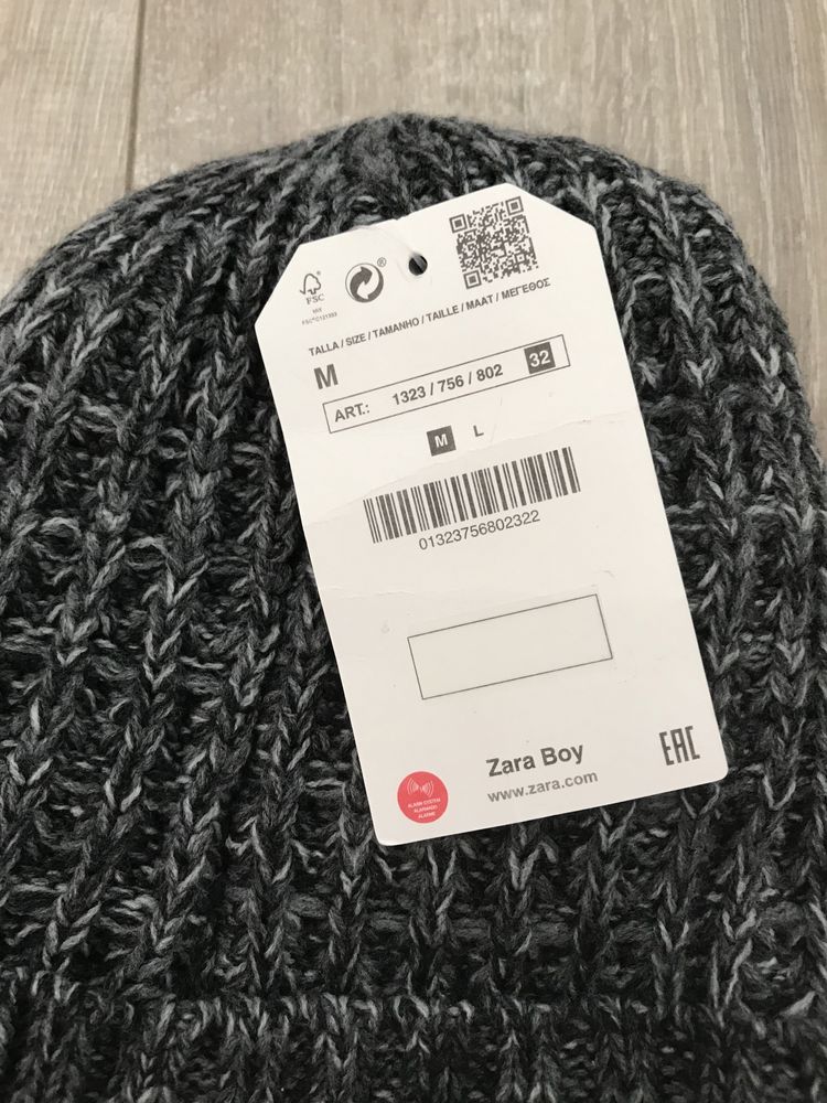 Căciula tricotată Zara noua pt.2-4 ani