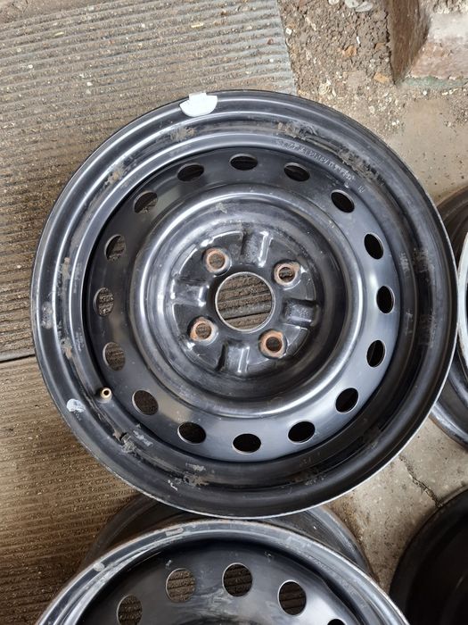 Продавам 4 бр железни джанти 4x100 14 цола 5,5 J*ц.о 54,1 мм