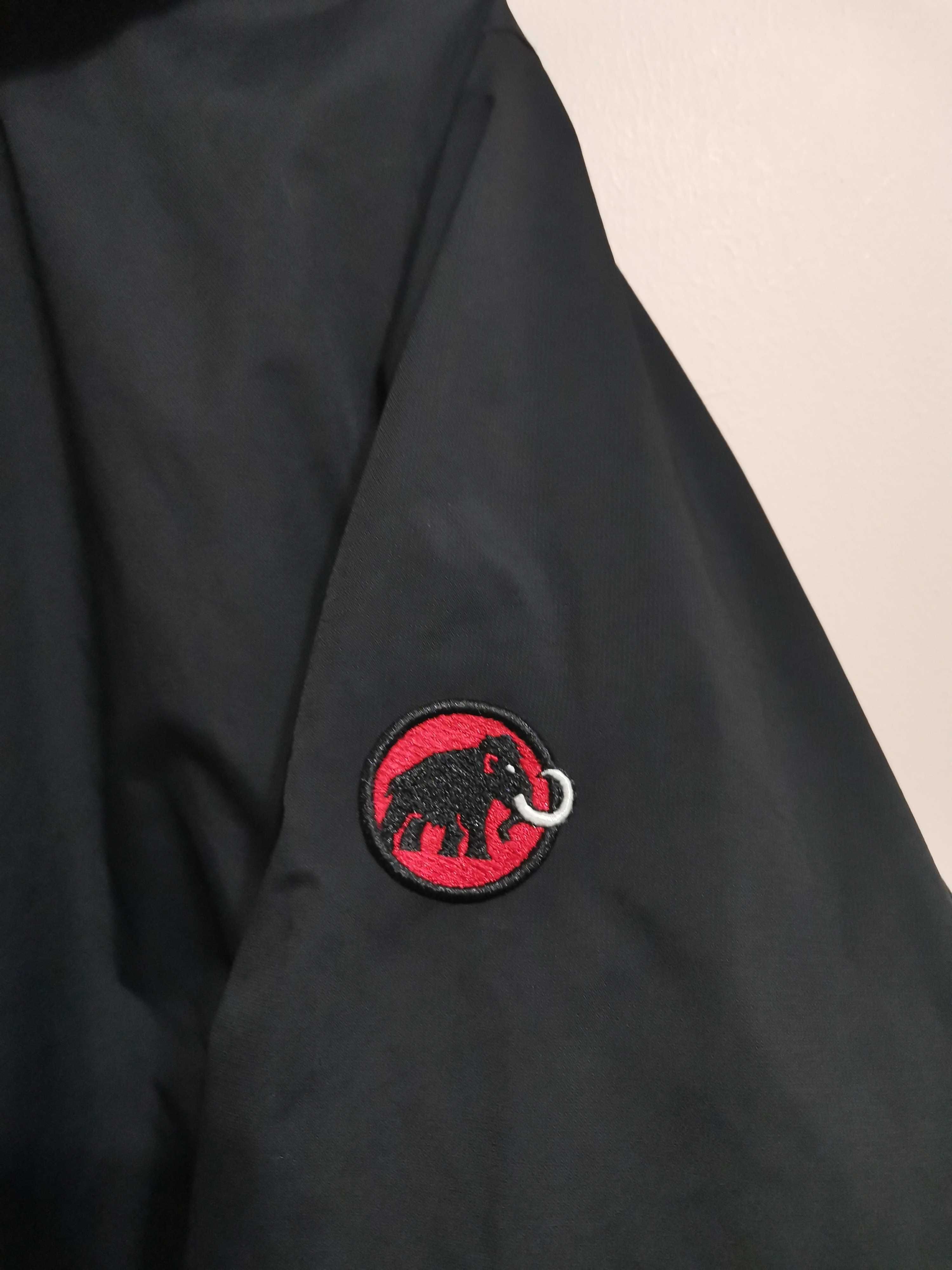 Дамско яке Mammut Dry Tech Jacket.