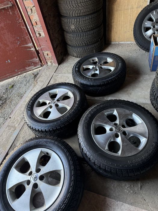 Продам диски с резиной тойота альфард