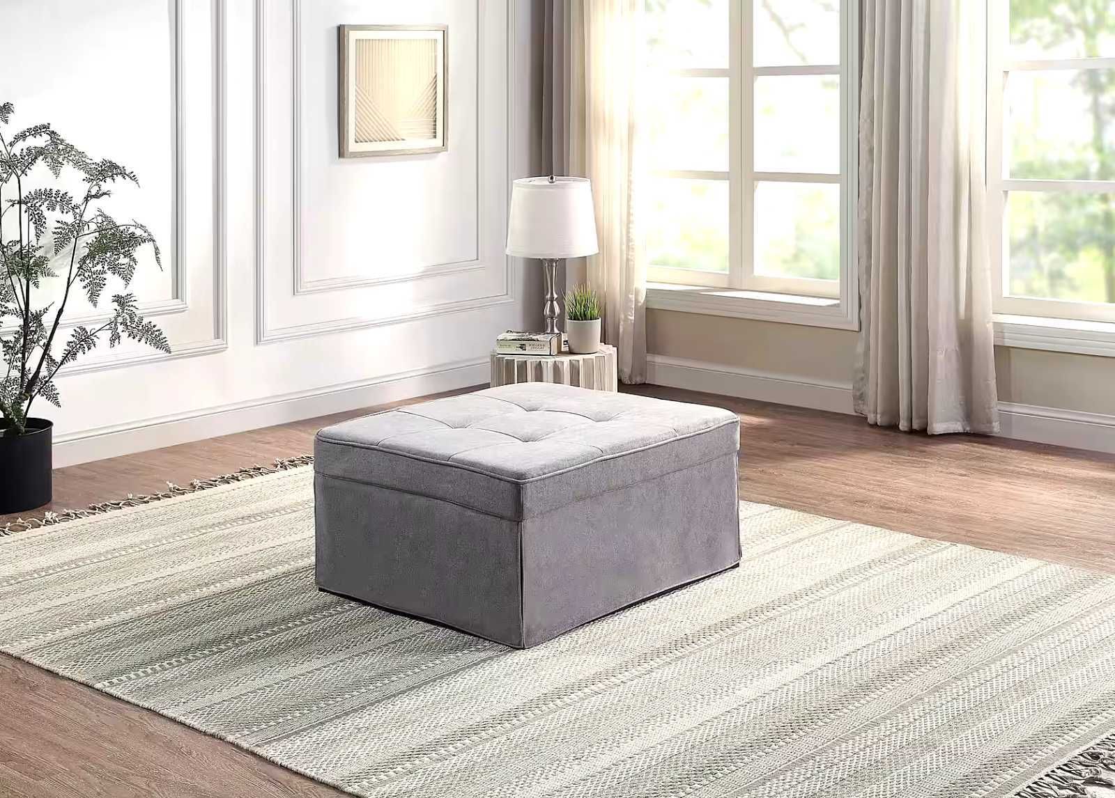 Разтегателна табуретка на Atlantic home collection внос от Германия.