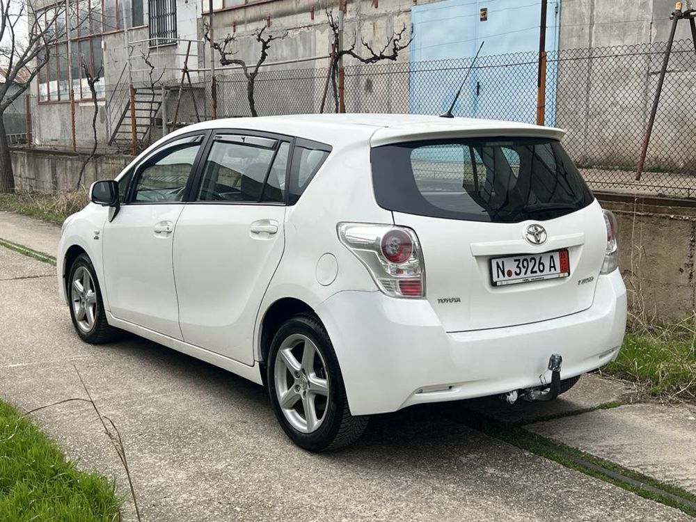 Toyota Verso 2.2