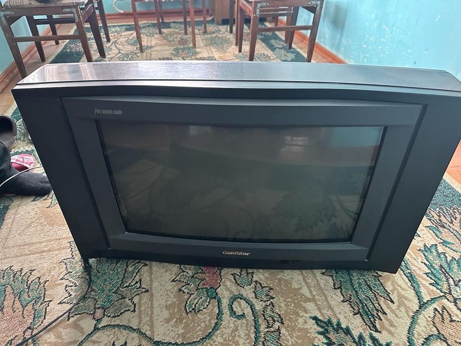 Телевизор цветной