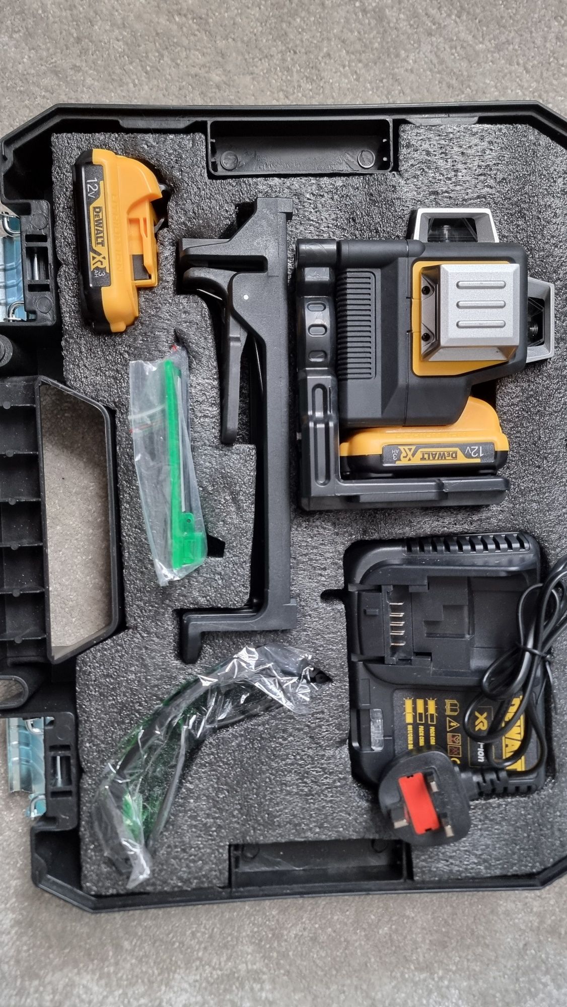 Laser Dewalt pentru interior