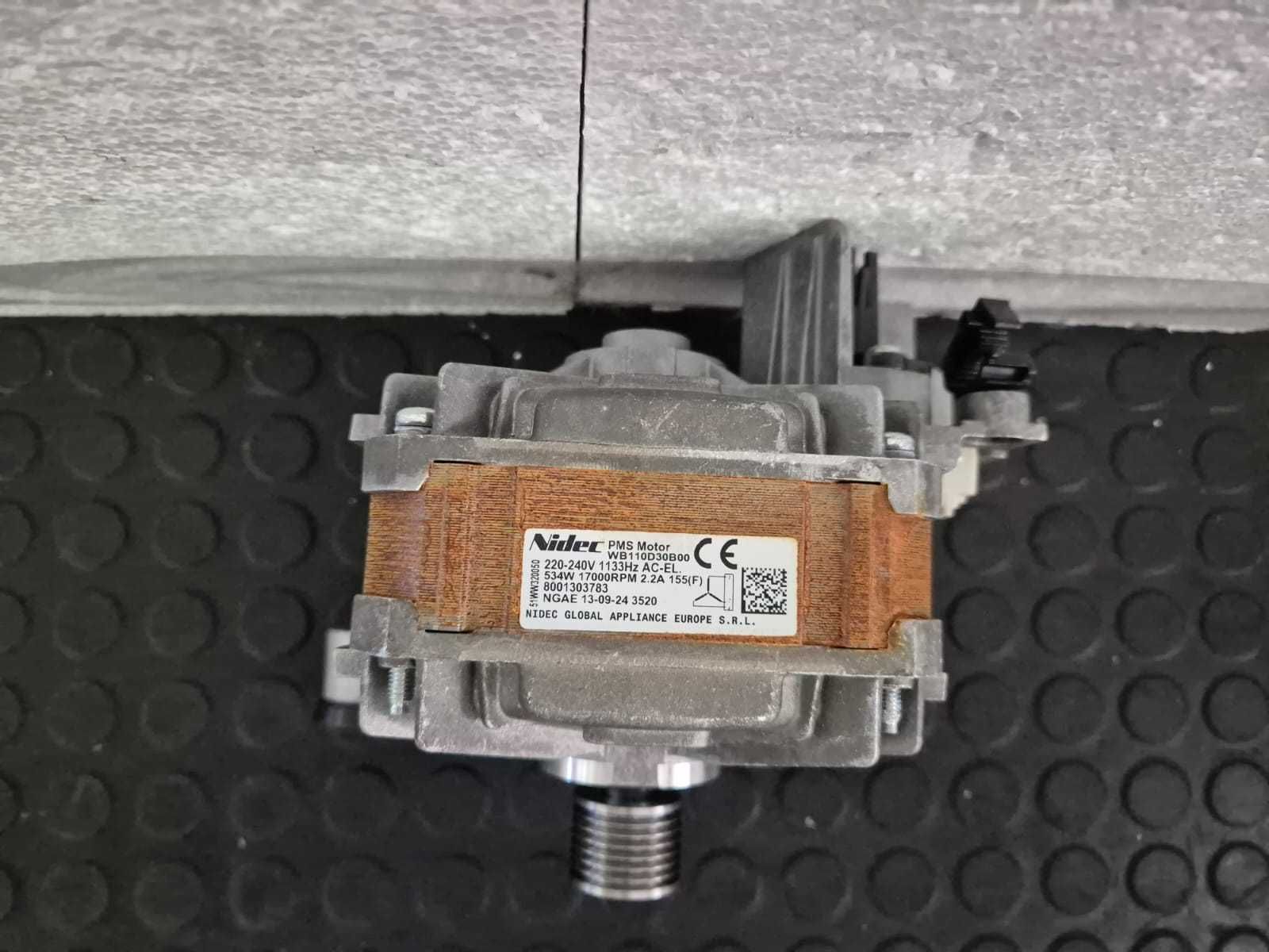 Motor masina de spalat Bosch serie 4 Nidec WB110D30B00 cod /R32