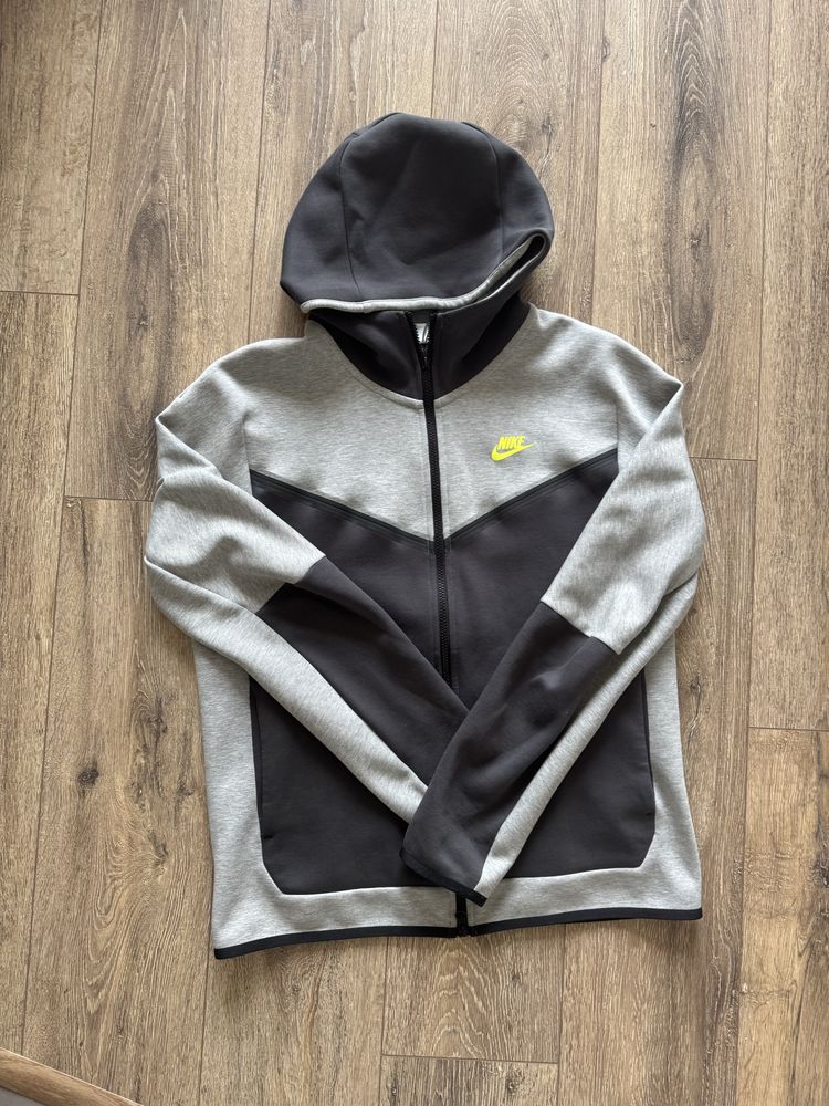 Nike Tech Fleece Сив, Тъмносин и сиво с тъмносиво