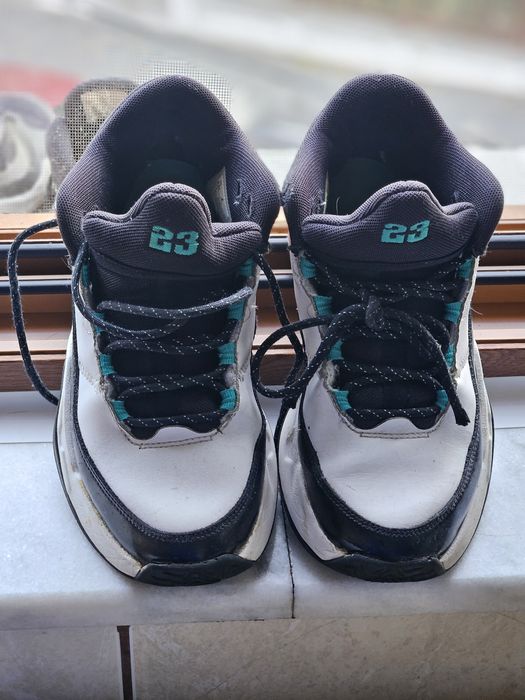 Adidasi Jordan  35
