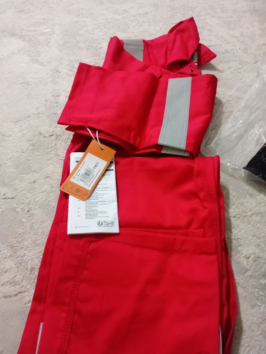 Спецодежда, комбезы, ботинка