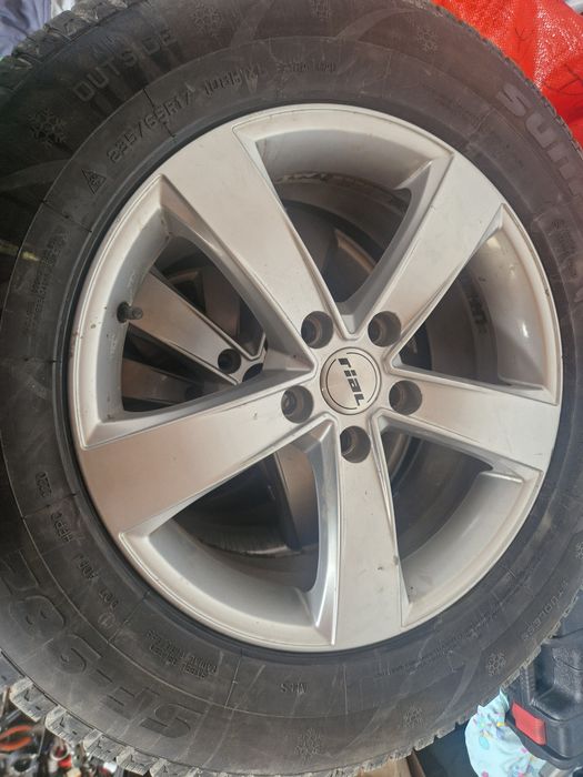 Jante cu anvelope în stare foarte bună