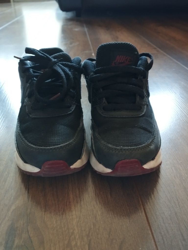 Детски маратонки Nike air max, номер 27