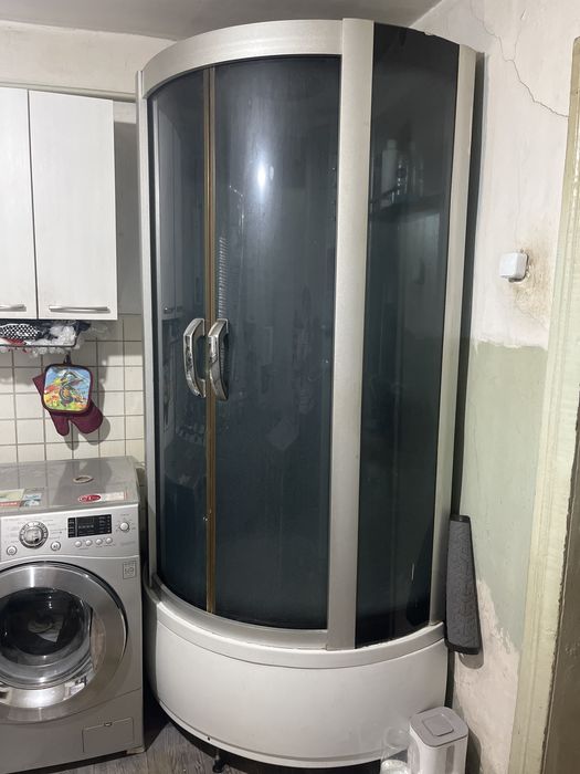 Продам душевую кабинку