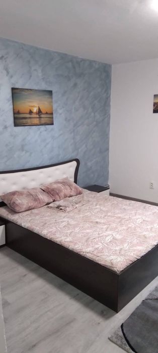 Închiriez garsoniere si apartamente regim hotelier si la luna