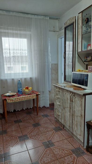 apartament 3 camere decomandat