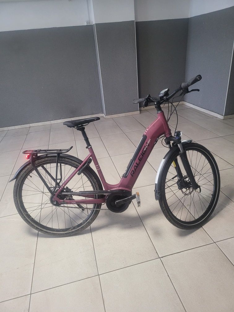 Biciclete electrice de inchiriat pentru delivery / Glovo Bolt Tazz