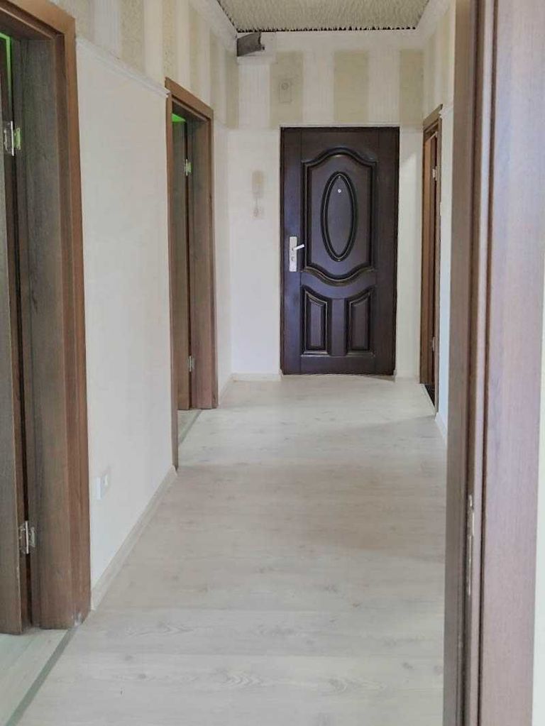 Продава се Тристаен апартамент в Пловдив, Тракия - 70 кв.м за 1693 €/кв.м - Снимка #4