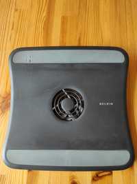 Поставка за лаптоп с вентилатор за охлаждане Belkin