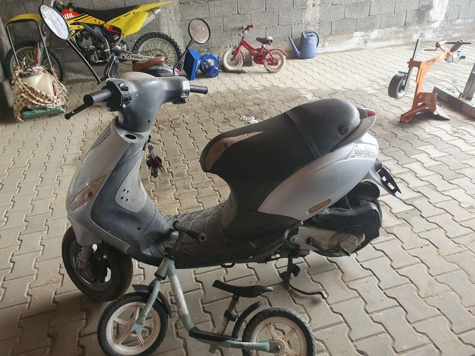 Vând piaggio zip 4t