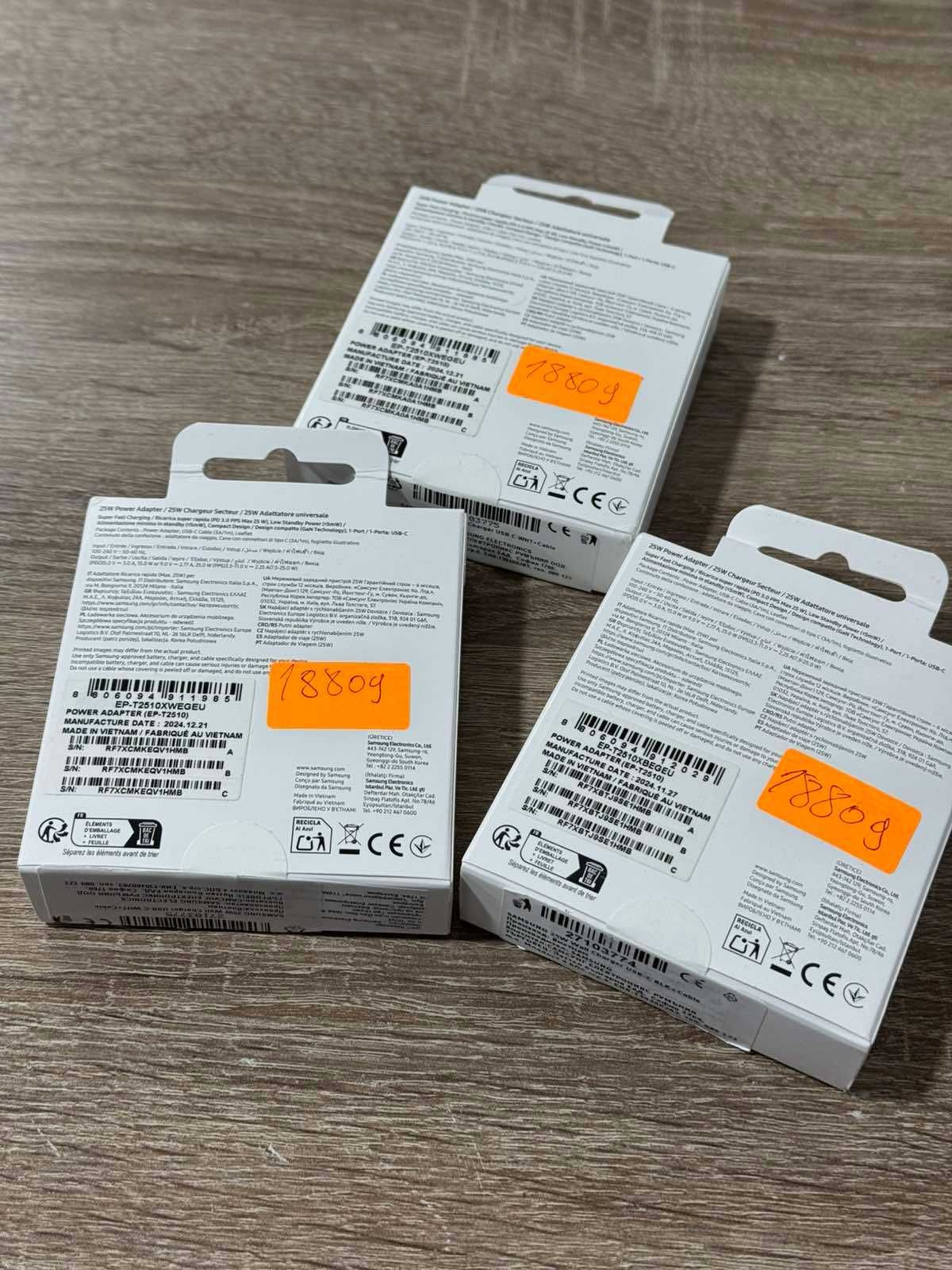 Продавам Зарядно за Smasung 25W Power Adapter