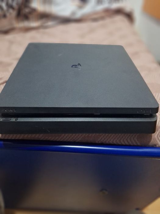 PS4 slim 1TB ca nou