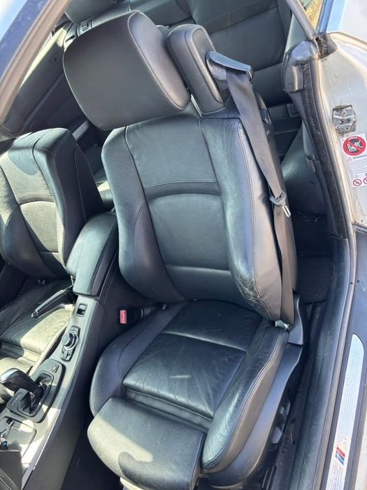 Dezmembrez BMW 330d E93 LCI,Motor 245cp N57 ,NAVI CIC ,jante style 193