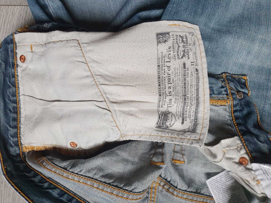 Blugi LEVI'S 501 - Marime W33 L32 (Talie 84 cm)