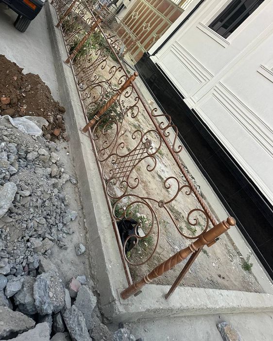 Temir panjara sotiladi 280 000