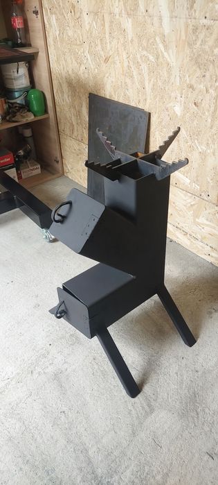 Vând grătare și sobe rachetă!