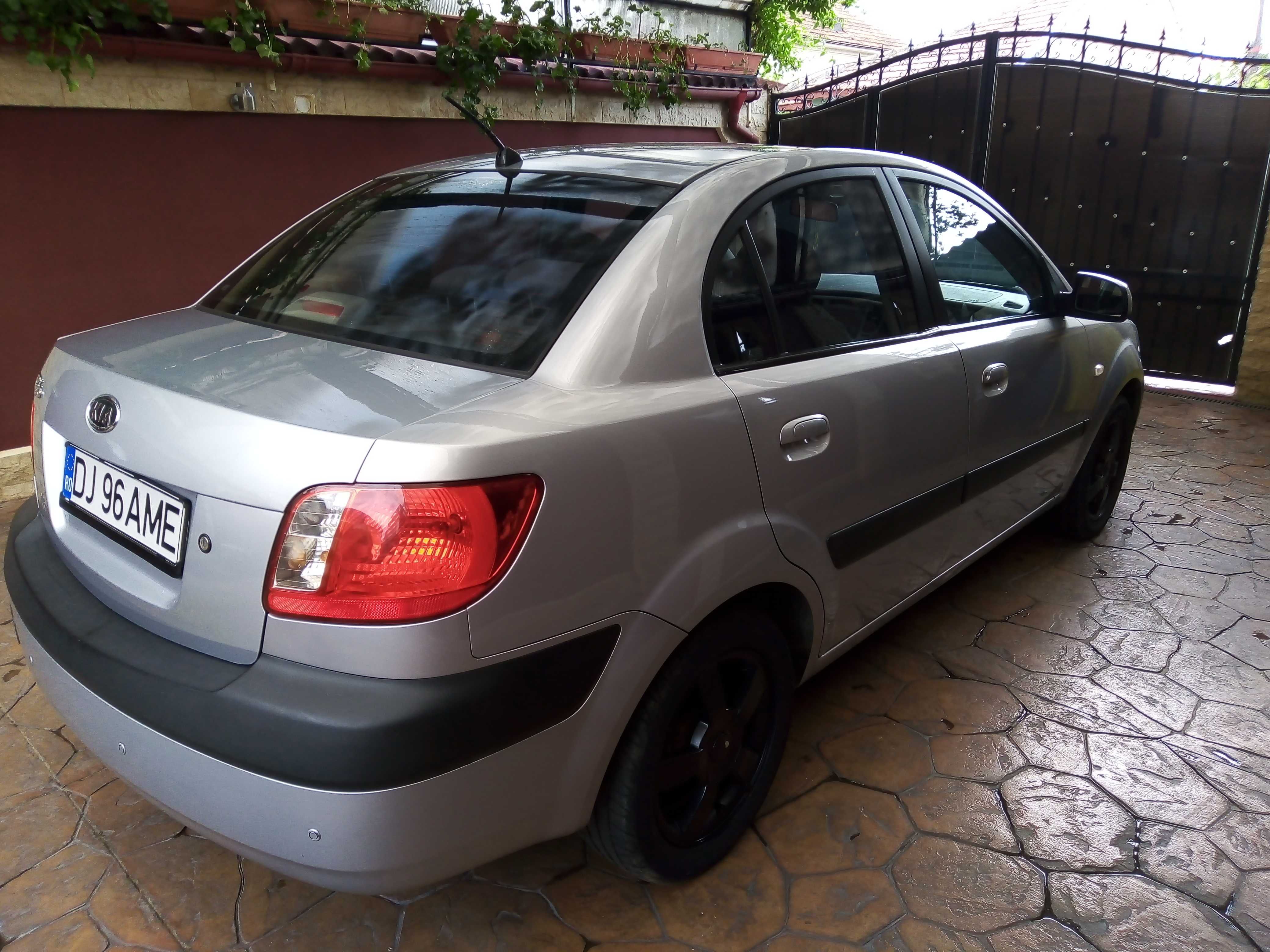 KIA Rio 1,4 benzină 16V