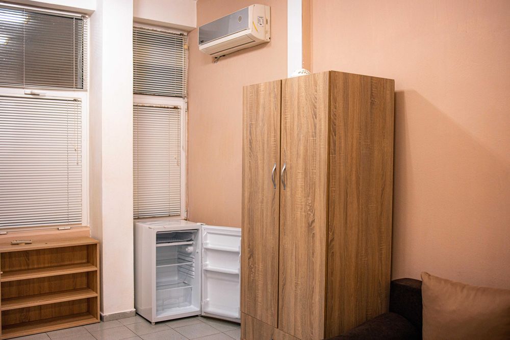 Дава се под наем Едностаен апартамент в Бургас, Център - 35 кв.м за 125 € - Снимка #6