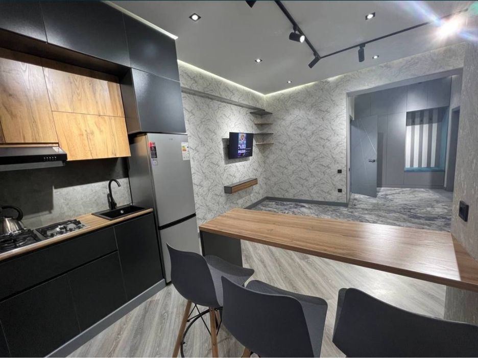 Сдается Комфортная светлая 2-ком кв с новым ремонтом, ни кто не жил