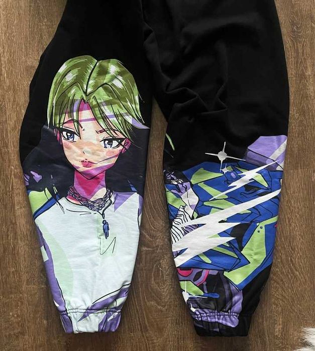 Pantaloni de training - Billie Eilish Bershka (marimea XS)