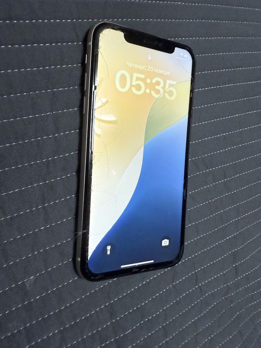 iPhone 11 память 128