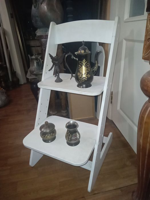 Супер стул - полка . Стильно выглядит