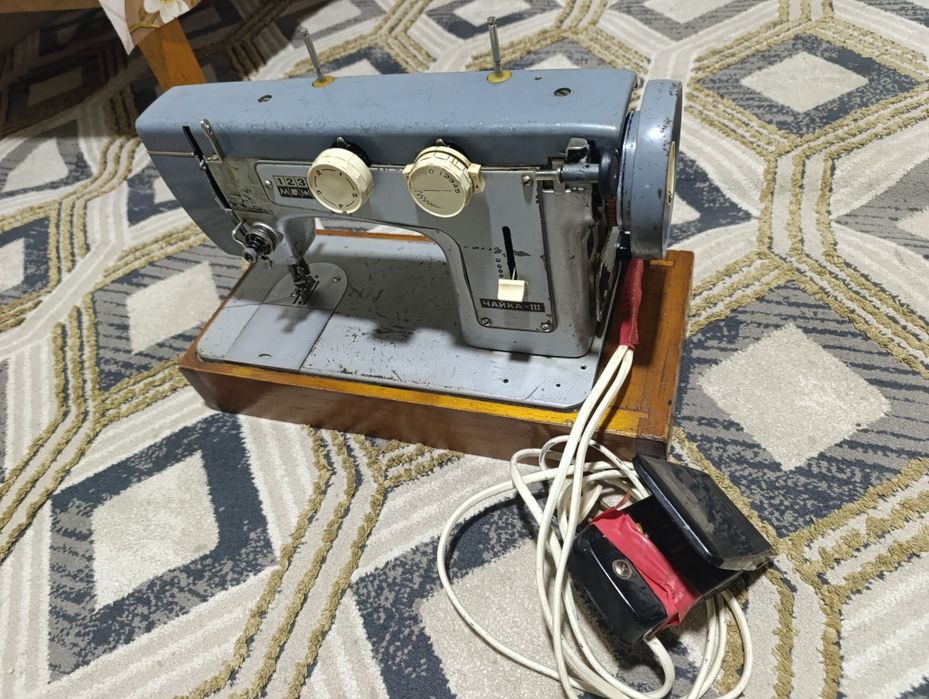 Чайка швейная машина продается