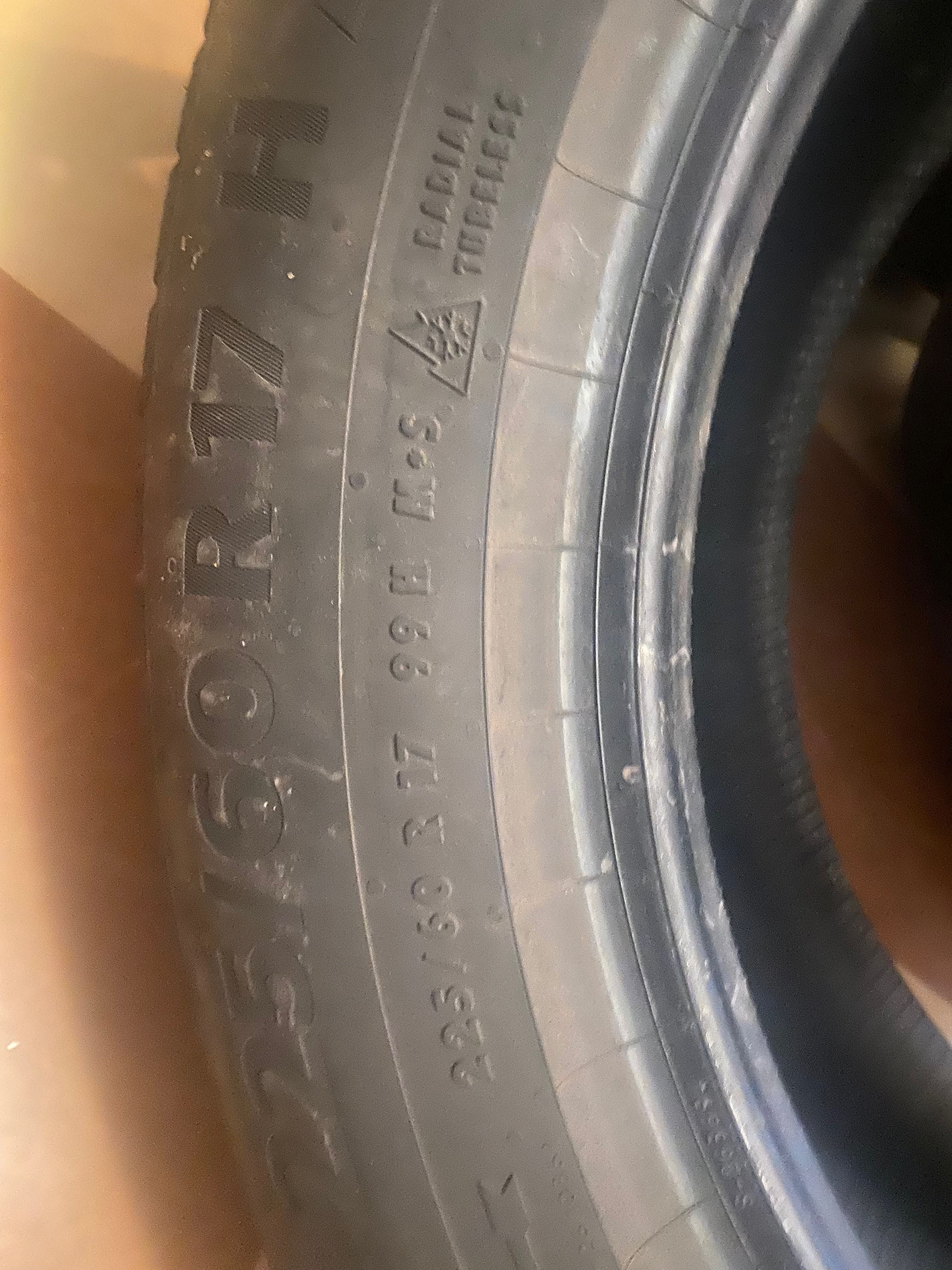 Гуми continental 225/60/17