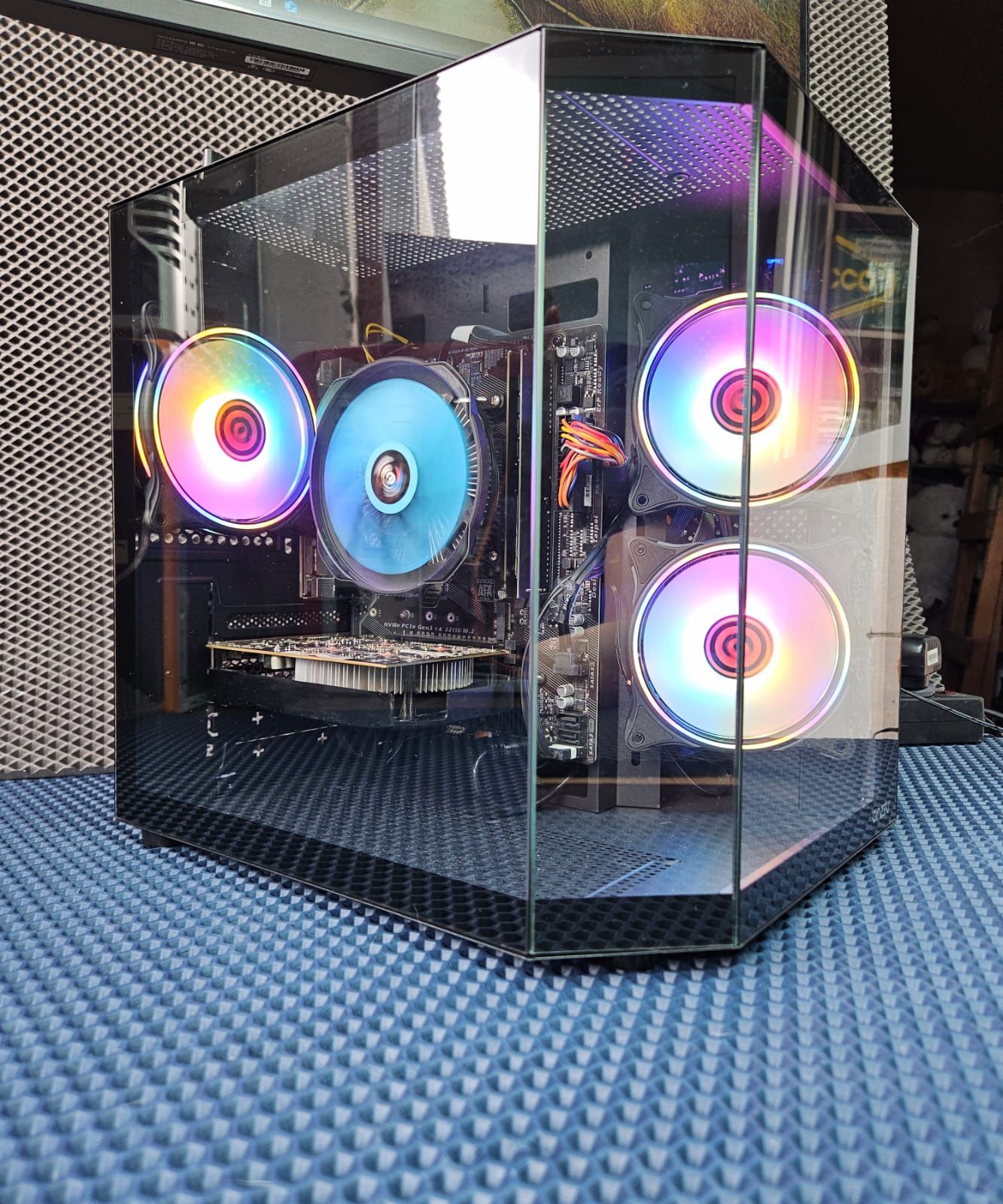 ИГРОВОЙ СИСТЕМНЫЙ БЛОК /RYZEN5/DDR4 16Gb/1050Ti/620Gb/новый корпус.