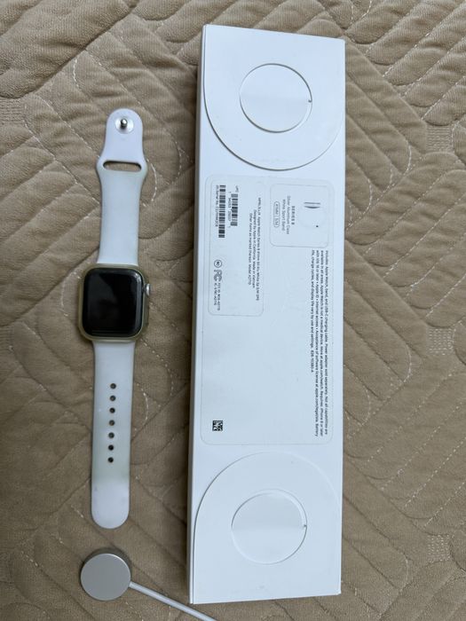 Apple watch series 8