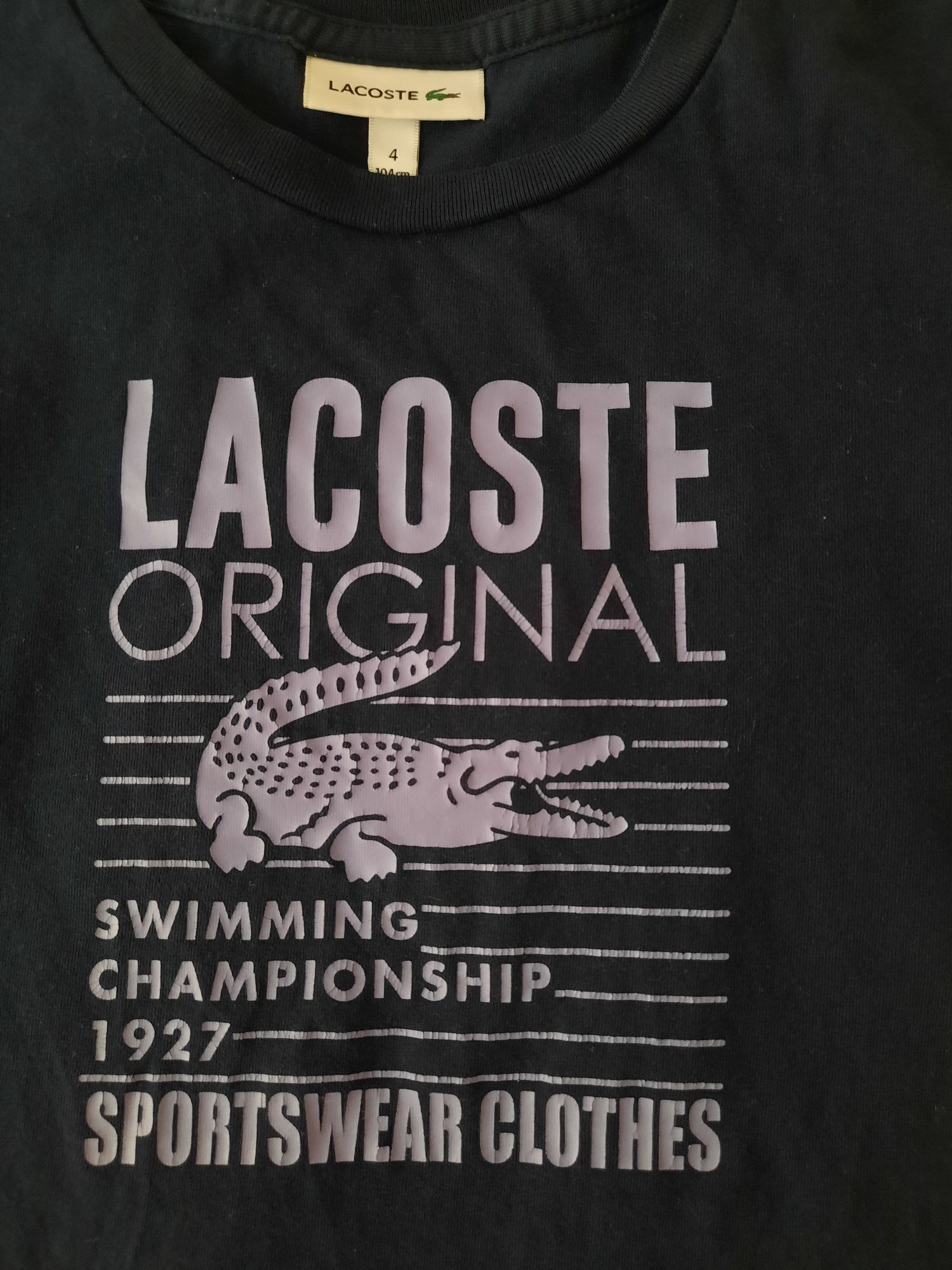 Tricou Lacoste, 4 ani