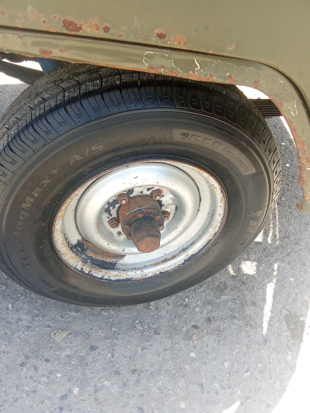 UAZ 33 03  sotiladi