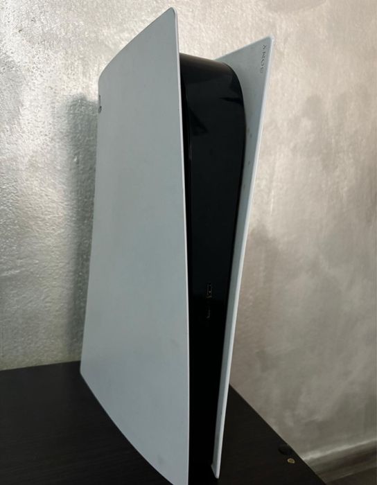 Vand Urgent PlayStation 5
