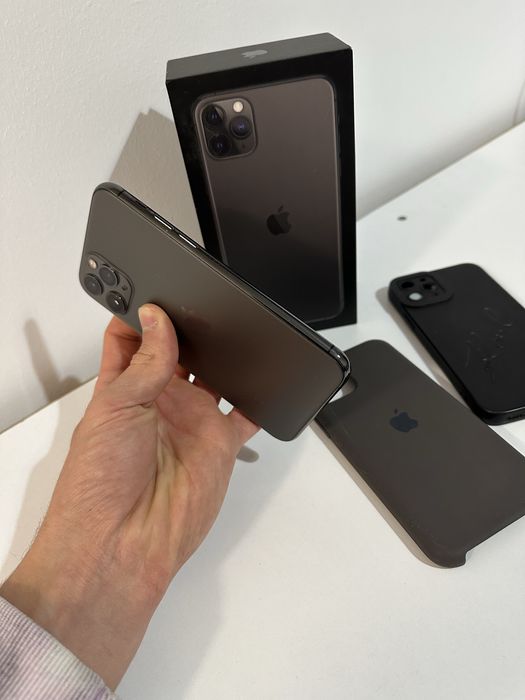 iPhone 11 PRO 100% baterie Fullbox+2 huse Stare foarte buna 12 max 13