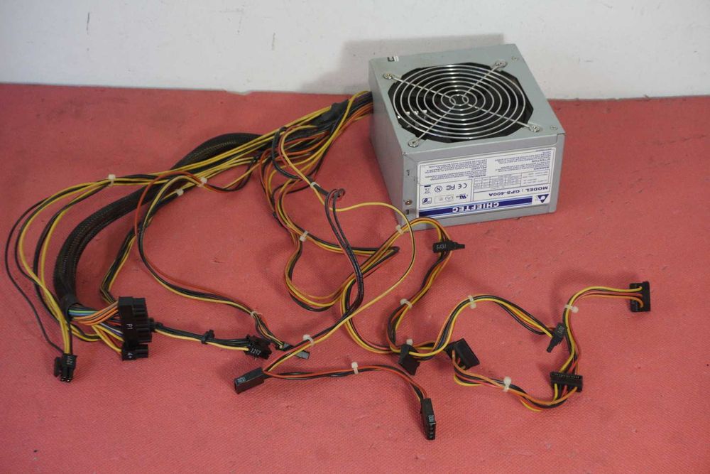 Захранване PSU 400W Chieftec - PCIe 6pin + CPU 8pin/ Вкл.ДДС