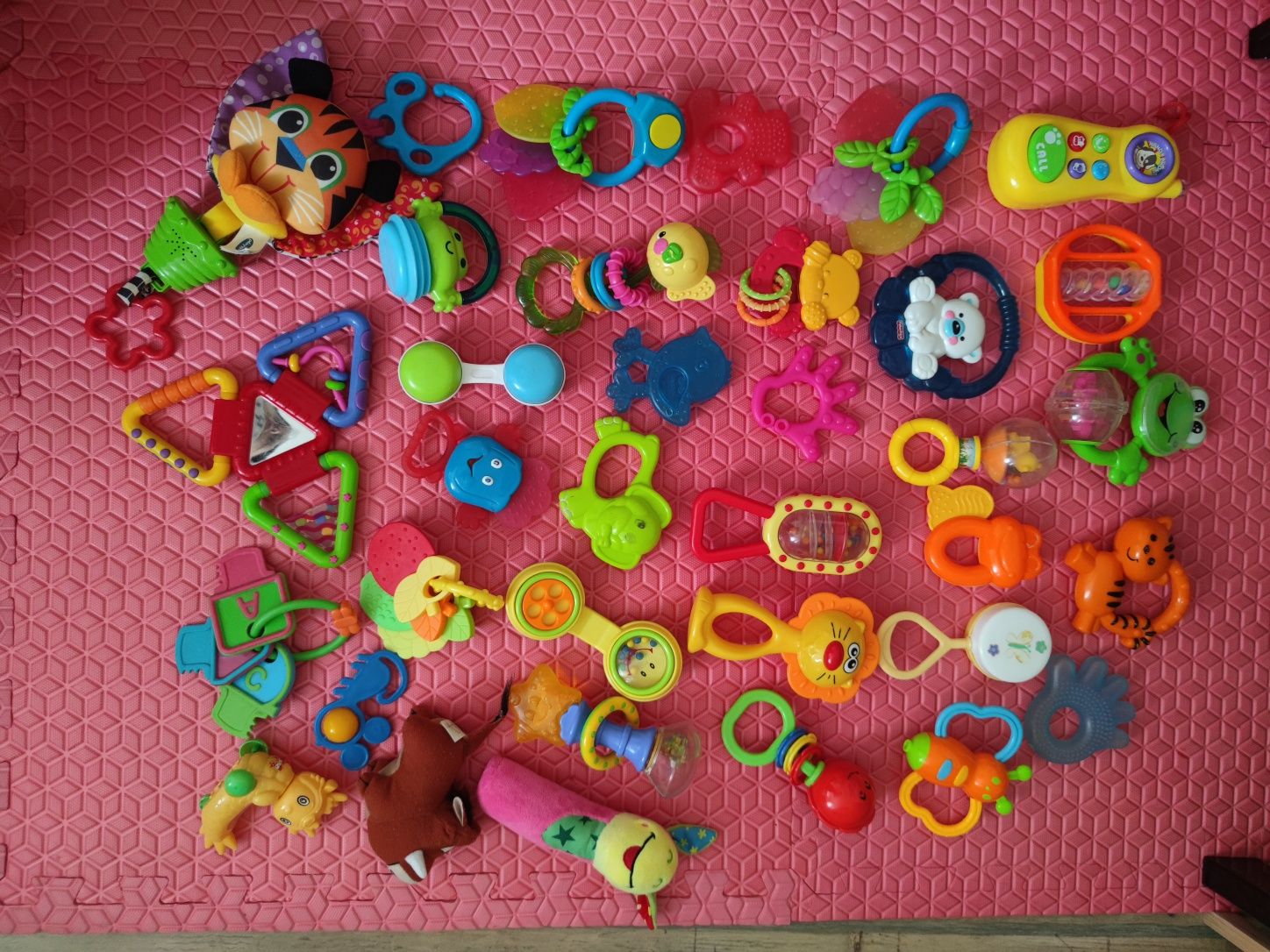 Детски играчки различни видове