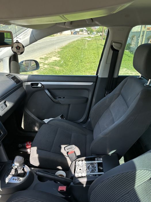 Interior Vw touran 7 locuri