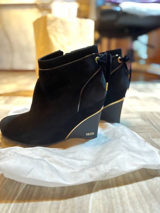 Зимние ботинки