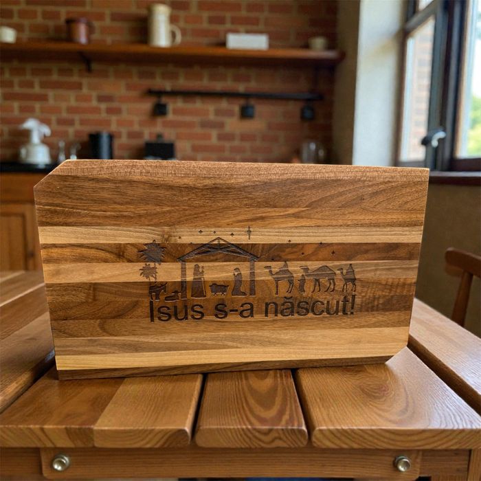 Idee cadou Craciun : planseta lemn cu scena Nasterii Nativity Scene